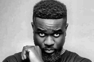 Sarkodie - "Rapperholic Rebirth"