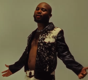 King Promise "Mad Oh"