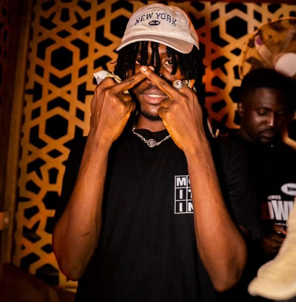 Kofi Mole - "YENTE"