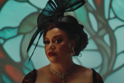 Akwaboah X Nadia Buari - Smile Again
