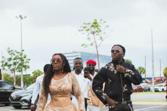 Stonebwoy at Davido and Chioma’s wedding